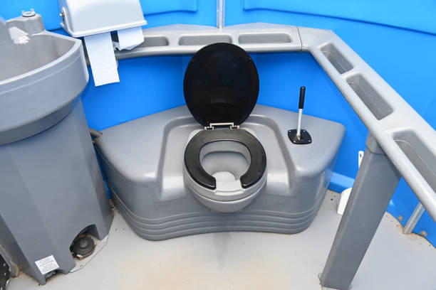 Best Best portable toilet rental  in Moorhead, MN